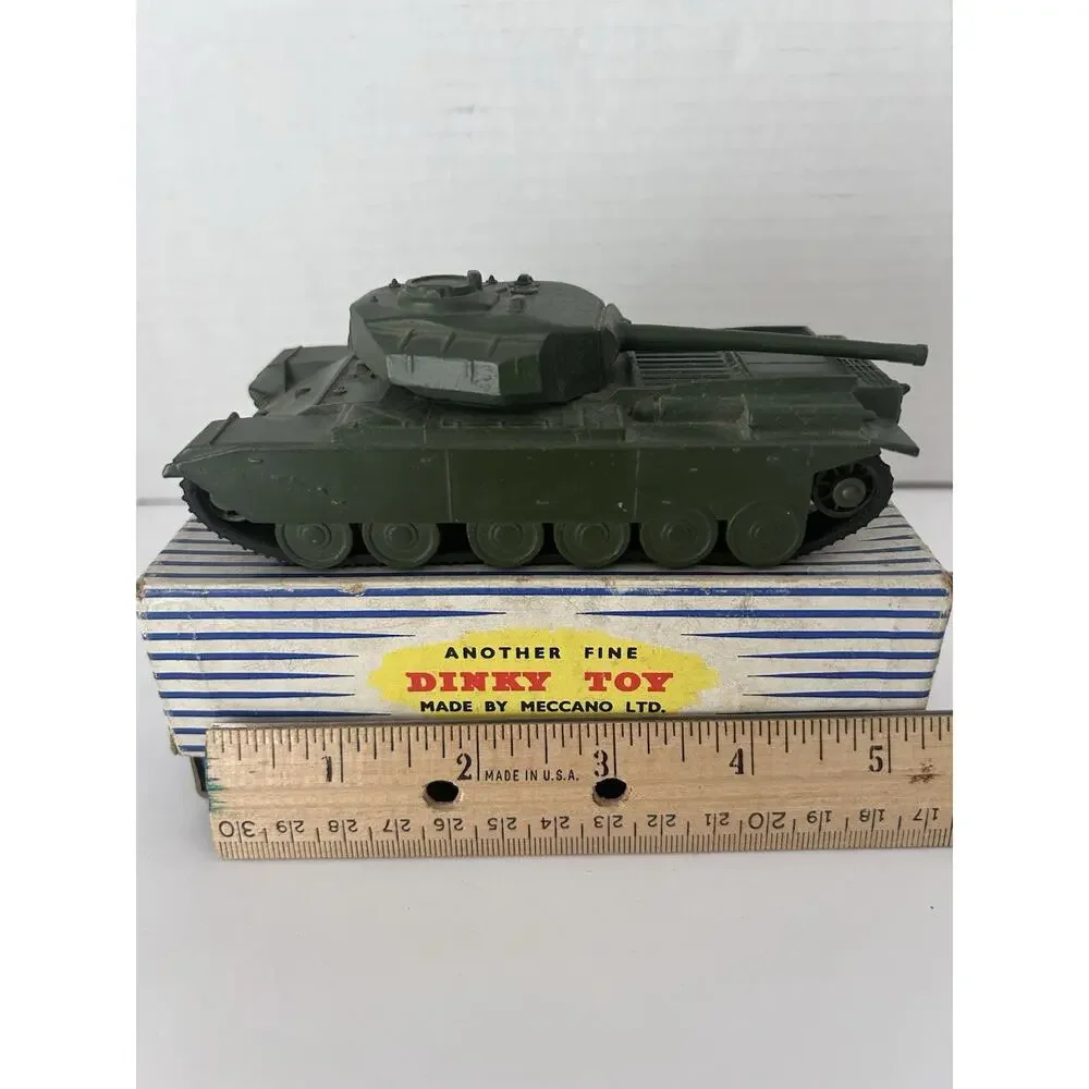 Dinky Toys Original #651 CENTURION TANK with original Box (UK)